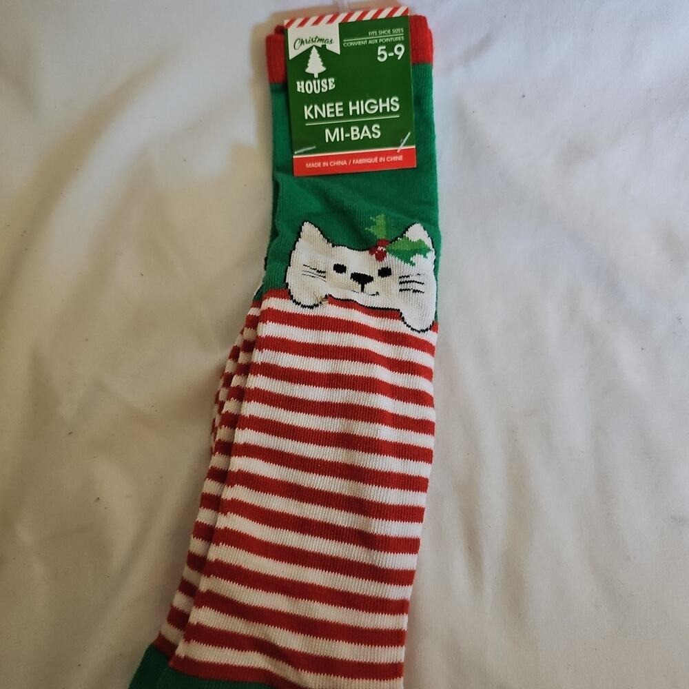 Kitty Cat Knee High Christmas Socks fits size 5 6‎ 7 8 9